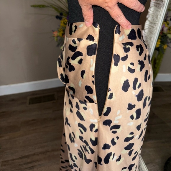 Anthropologie • Hutch • Twisted Leopard Midi Skirt - Picture 6 of 13